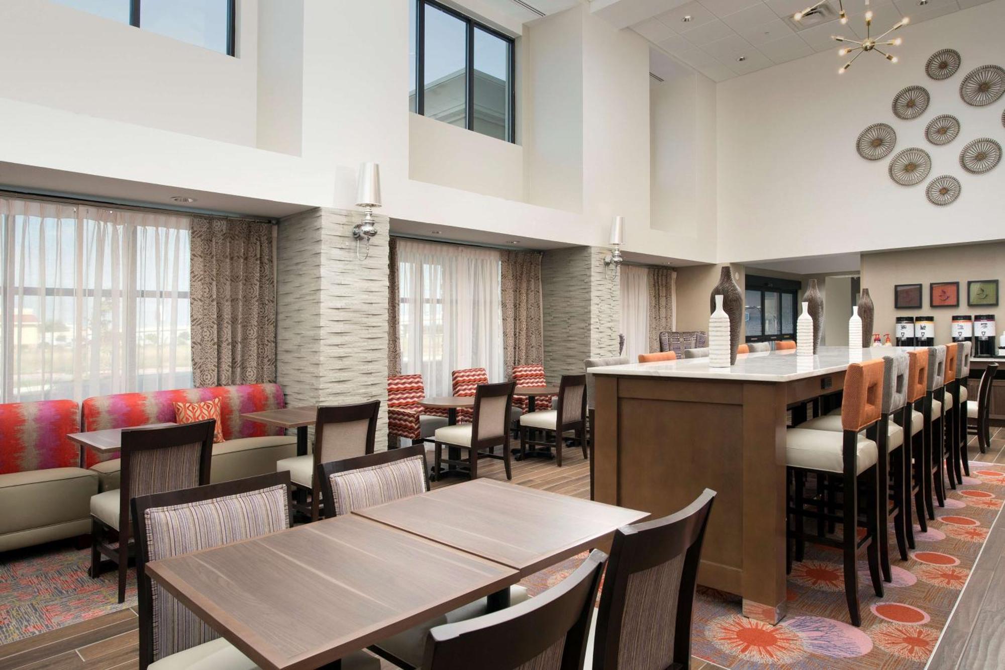 Hampton Inn & Suites San Antonio Lackland Afb Seaworld Dış mekan fotoğraf